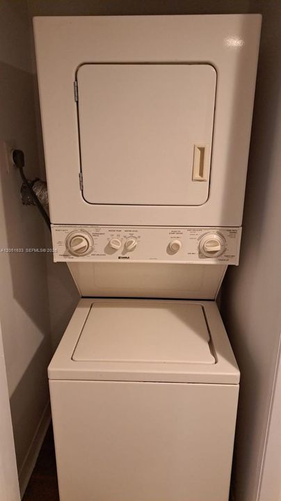 В аренду: $2,150 (1 спален, 1 ванн, 845 Квадратных фут)