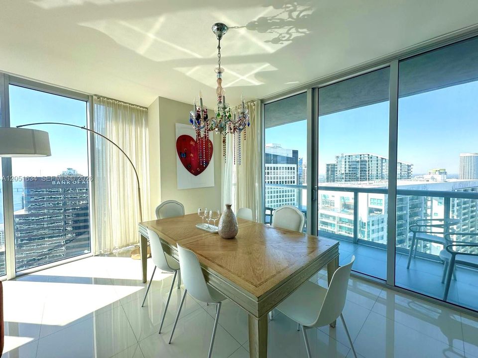 For Sale: $1,149,000 (2 beds, 2 baths, 1459 Square Feet)