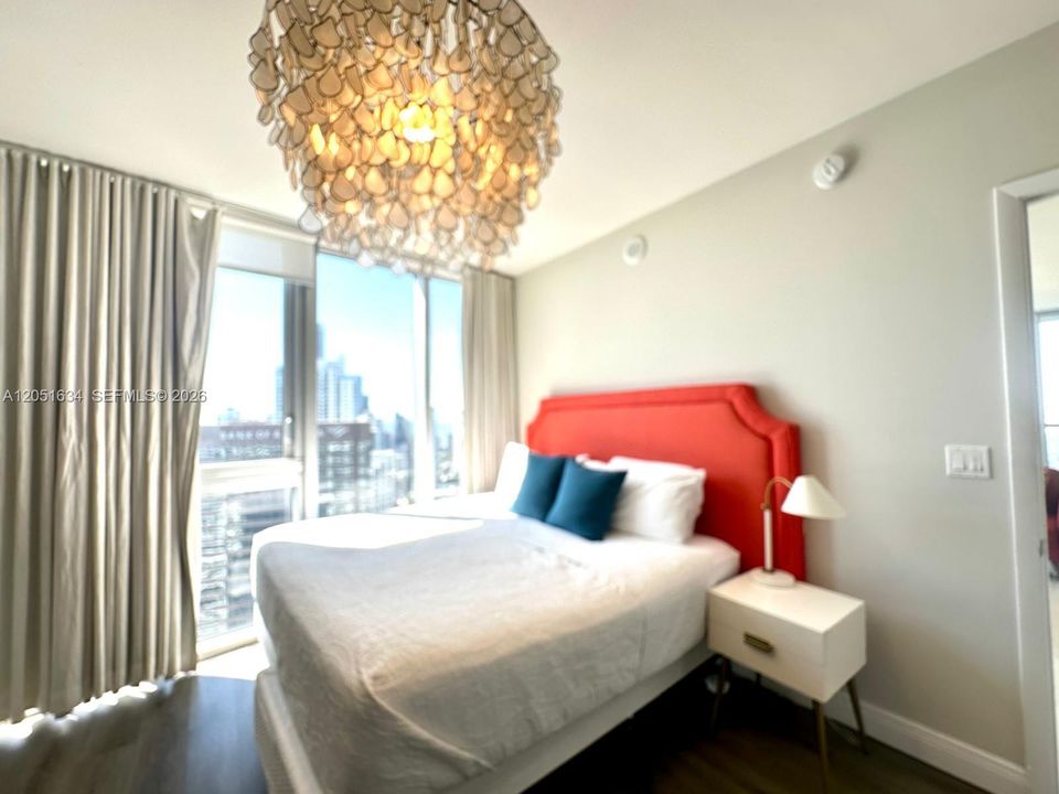 For Sale: $1,149,000 (2 beds, 2 baths, 1459 Square Feet)