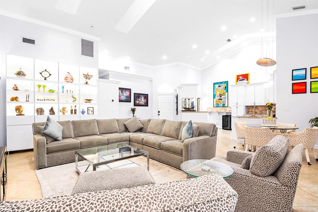 2102 Mahogany Way_005