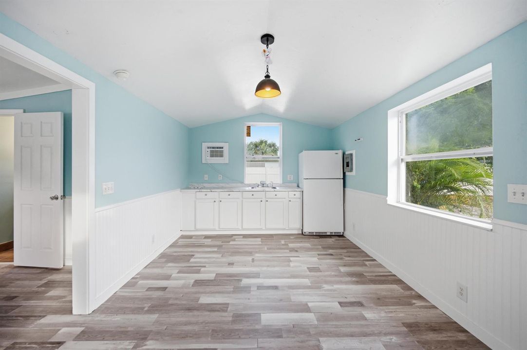 20- 434 Austrailian Cir