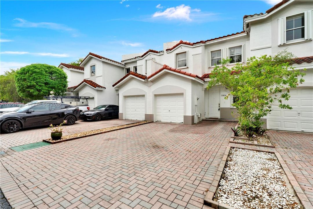 For Sale: $620,000 (3 beds, 2 baths, 1533 Square Feet)
