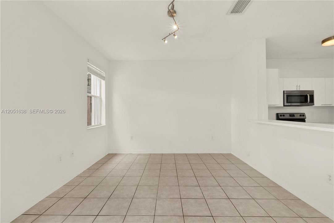 For Sale: $620,000 (3 beds, 2 baths, 1533 Square Feet)
