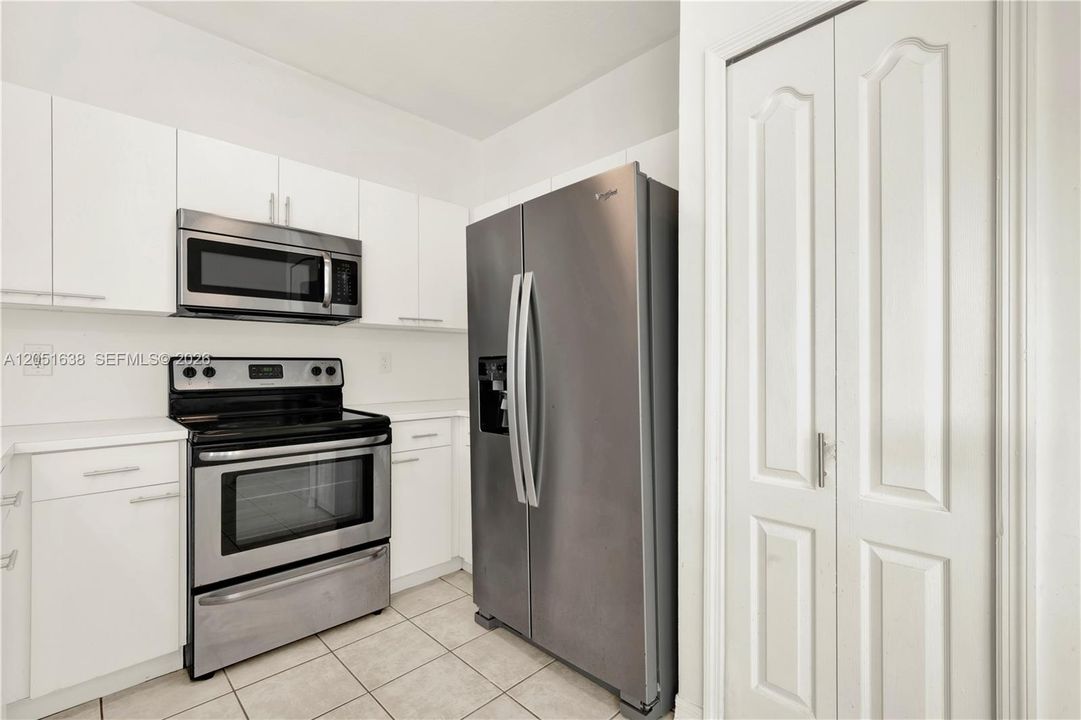 For Sale: $620,000 (3 beds, 2 baths, 1533 Square Feet)