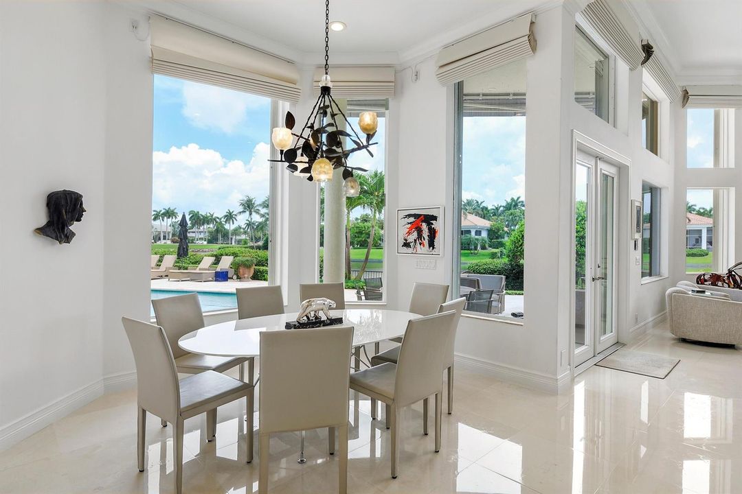 breakfast area