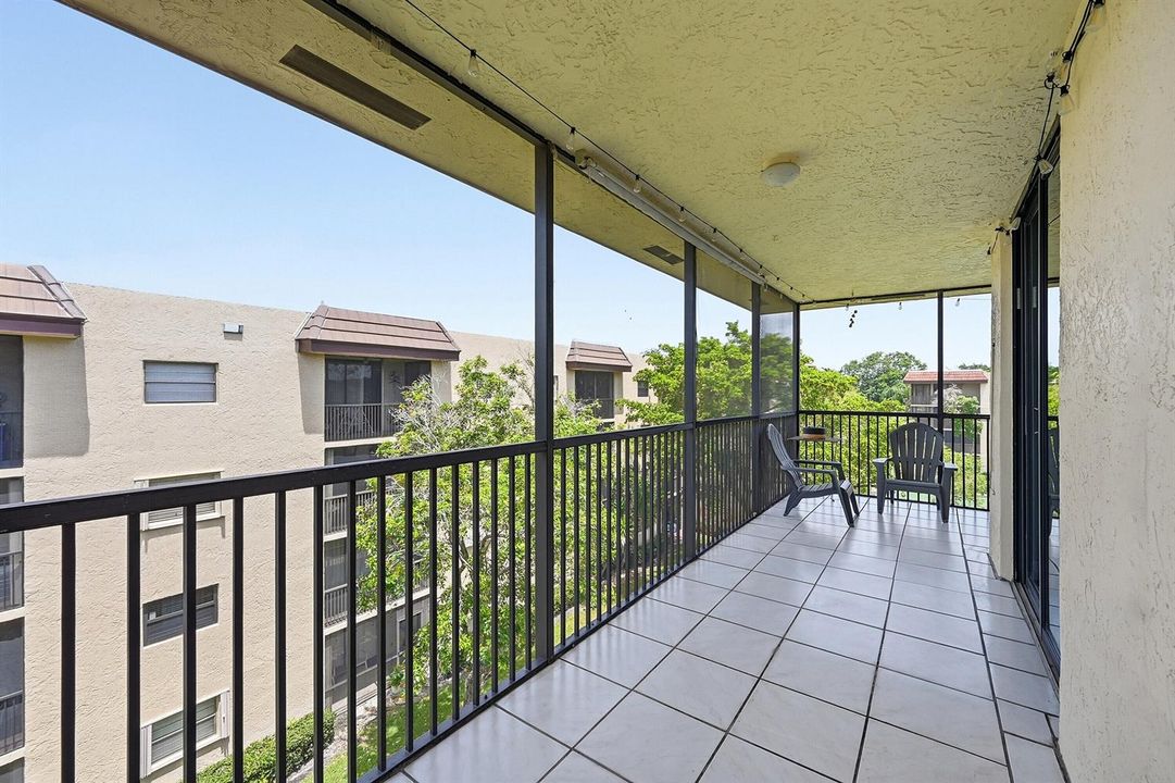 31_balcony