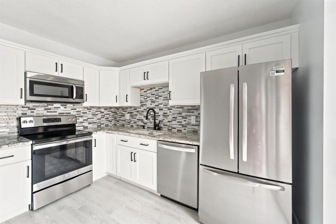 85 Lake Arbor Drive in Palm Springs-11