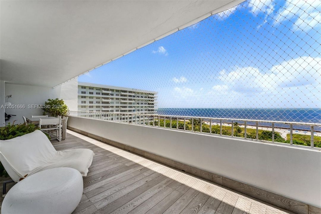 En Venta: $2,990,000 (3 camas, 2 baños, 1930 Pies cuadrados)