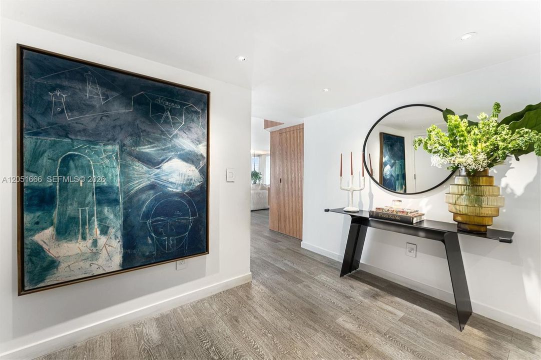 En Venta: $2,990,000 (3 camas, 2 baños, 1930 Pies cuadrados)