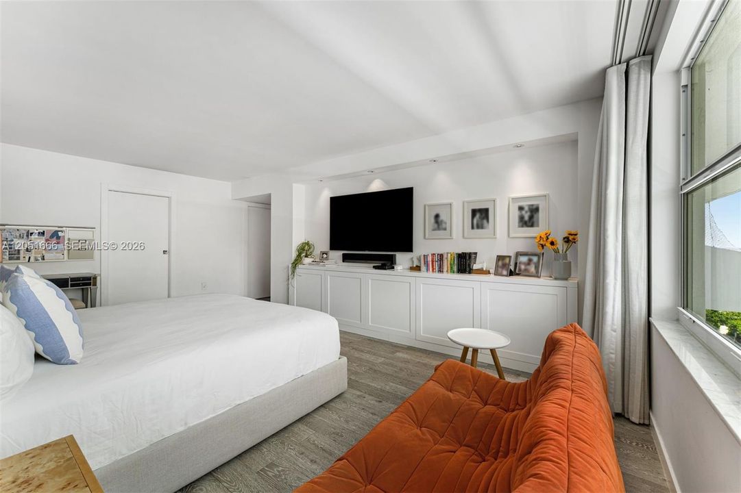 En Venta: $2,990,000 (3 camas, 2 baños, 1930 Pies cuadrados)