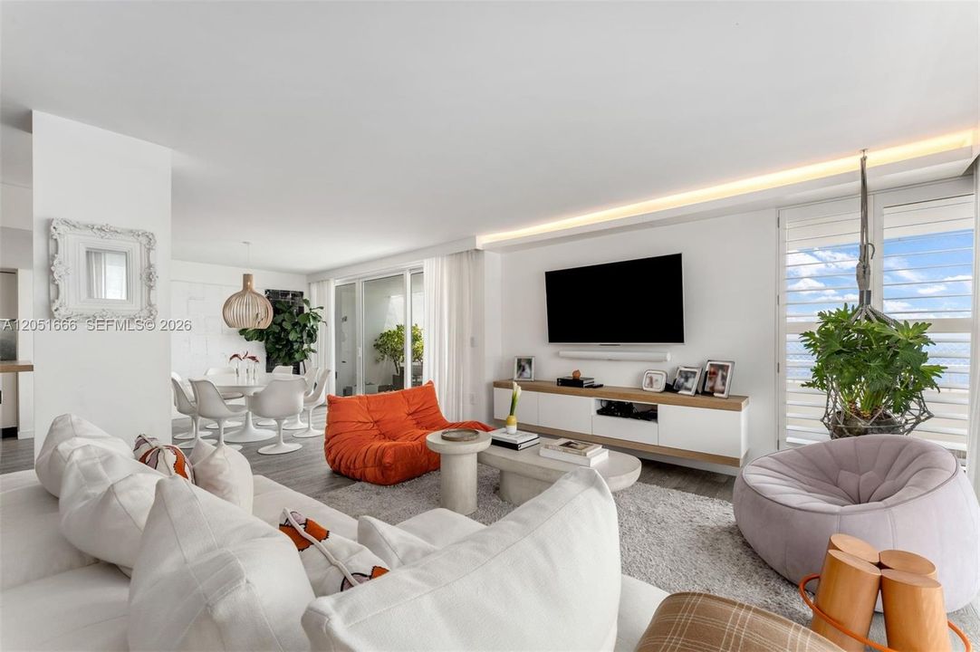 En Venta: $2,990,000 (3 camas, 2 baños, 1930 Pies cuadrados)