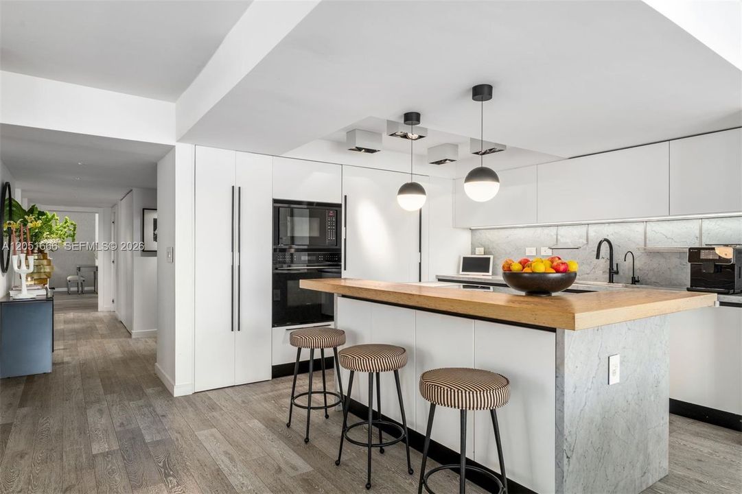 En Venta: $2,990,000 (3 camas, 2 baños, 1930 Pies cuadrados)