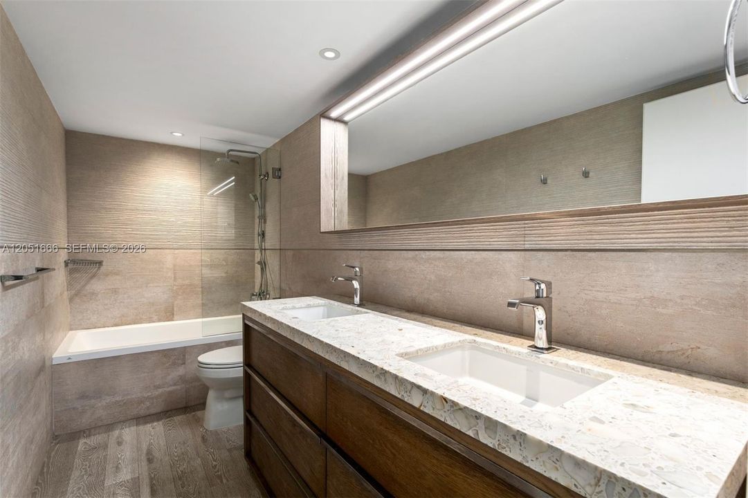 En Venta: $2,990,000 (3 camas, 2 baños, 1930 Pies cuadrados)