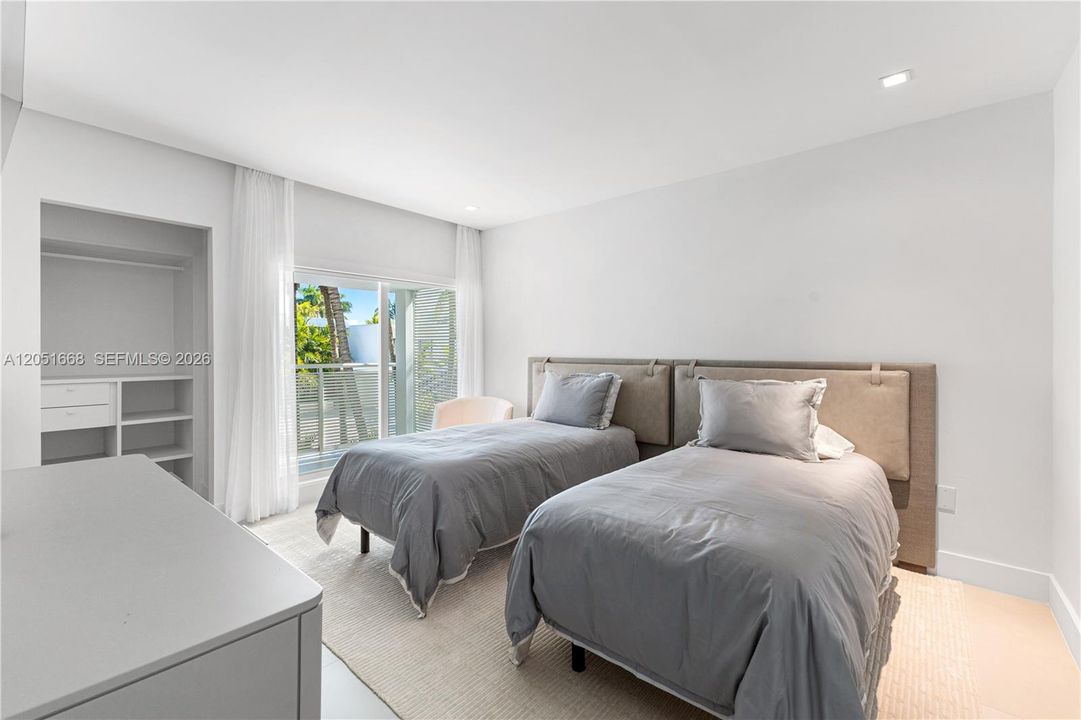 En Venta: $14,990,000 (4 camas, 4 baños, 6661 Pies cuadrados)