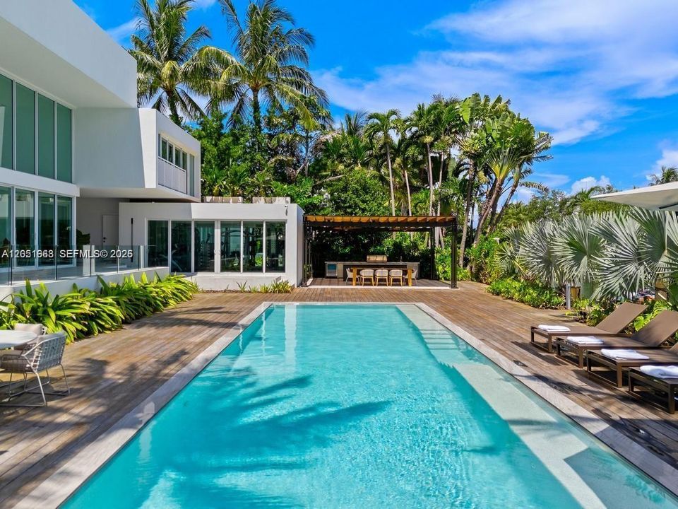 En Venta: $14,990,000 (4 camas, 4 baños, 6661 Pies cuadrados)