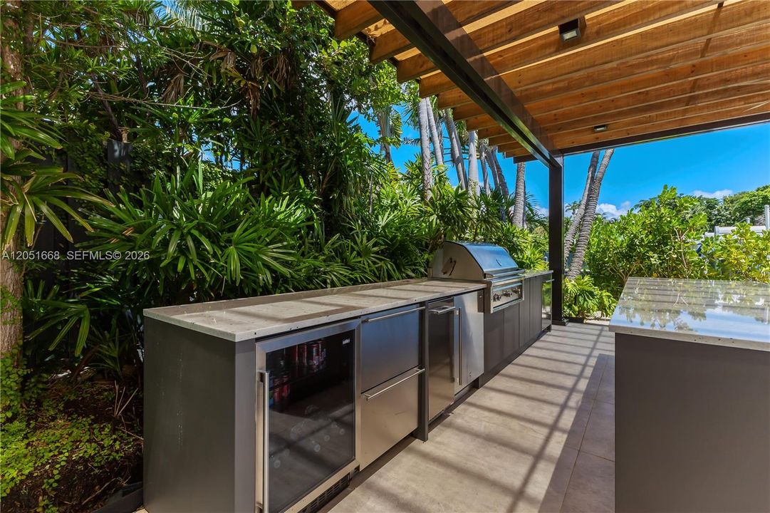En Venta: $14,990,000 (4 camas, 4 baños, 6661 Pies cuadrados)