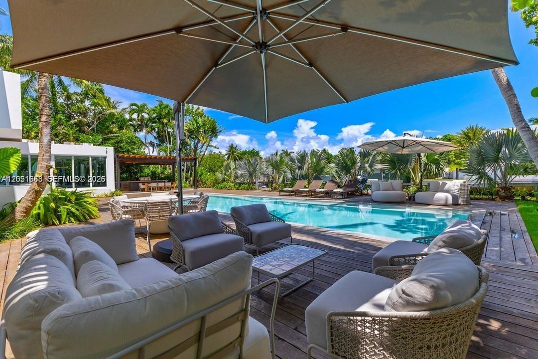 En Venta: $14,990,000 (4 camas, 4 baños, 6661 Pies cuadrados)