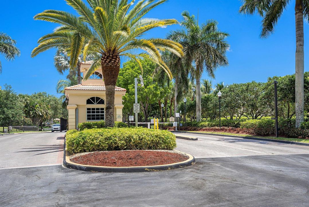 042-7076MiddleburyDrive-BoyntonBeach-FL-