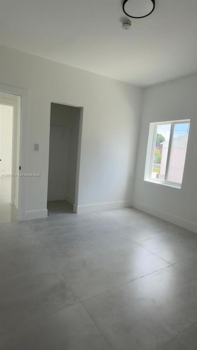 В аренду: $4,200 (4 спален, 2 ванн, 1752 Квадратных фут)