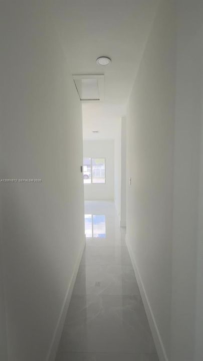В аренду: $4,200 (4 спален, 2 ванн, 1752 Квадратных фут)