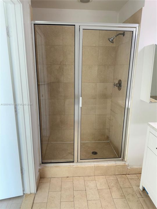 En Venta: $415,000 (1 camas, 1 baños, 693 Pies cuadrados)
