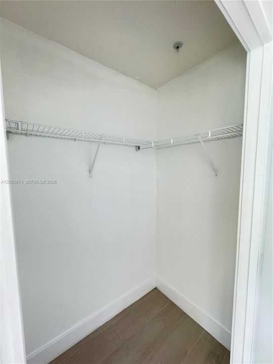 En Venta: $415,000 (1 camas, 1 baños, 693 Pies cuadrados)