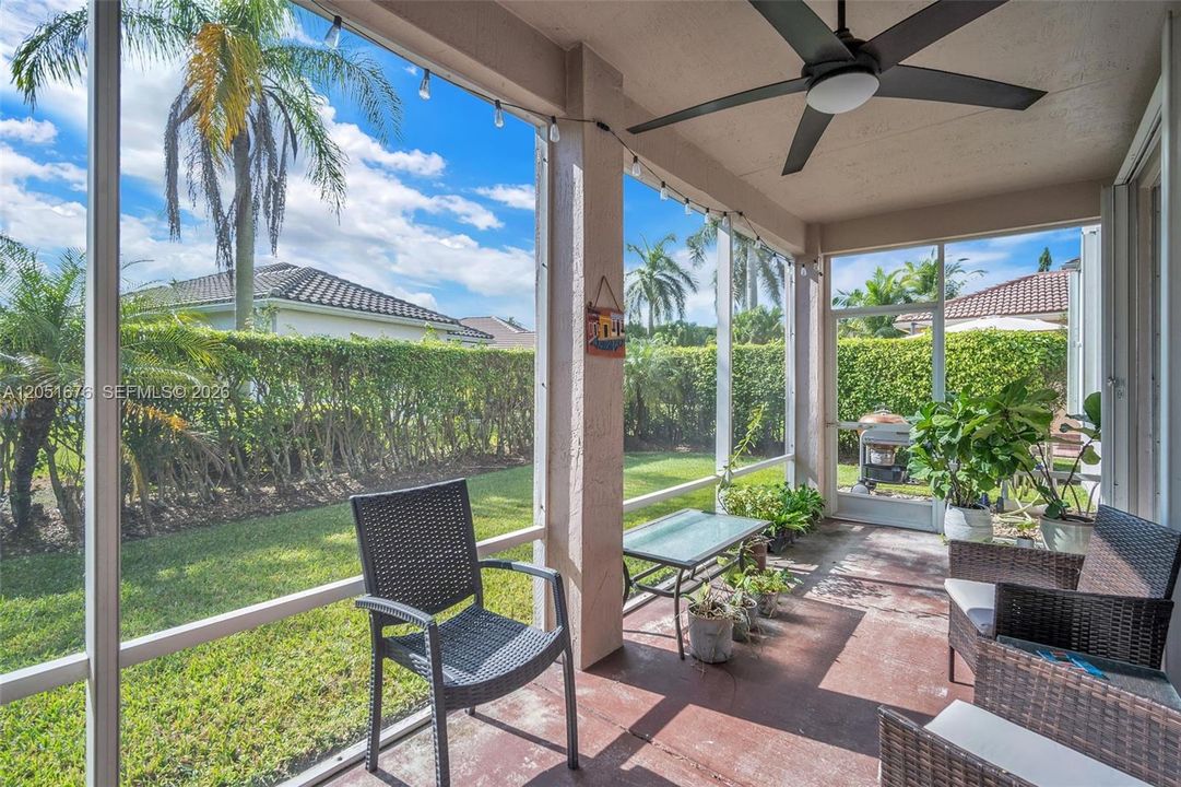 En Venta: $799,000 (5 camas, 3 baños, 2480 Pies cuadrados)