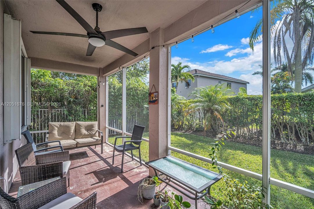 En Venta: $799,000 (5 camas, 3 baños, 2480 Pies cuadrados)