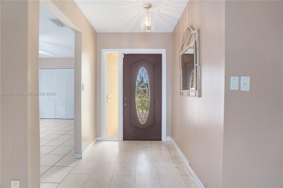 На продажу: $759,000 (3 спален, 2 ванн, 1492 Квадратных фут)