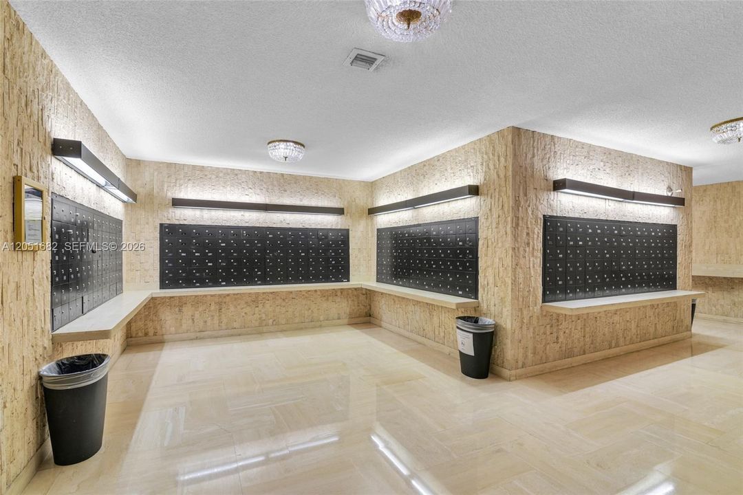 En Venta: $289,000 (1 camas, 1 baños, 950 Pies cuadrados)