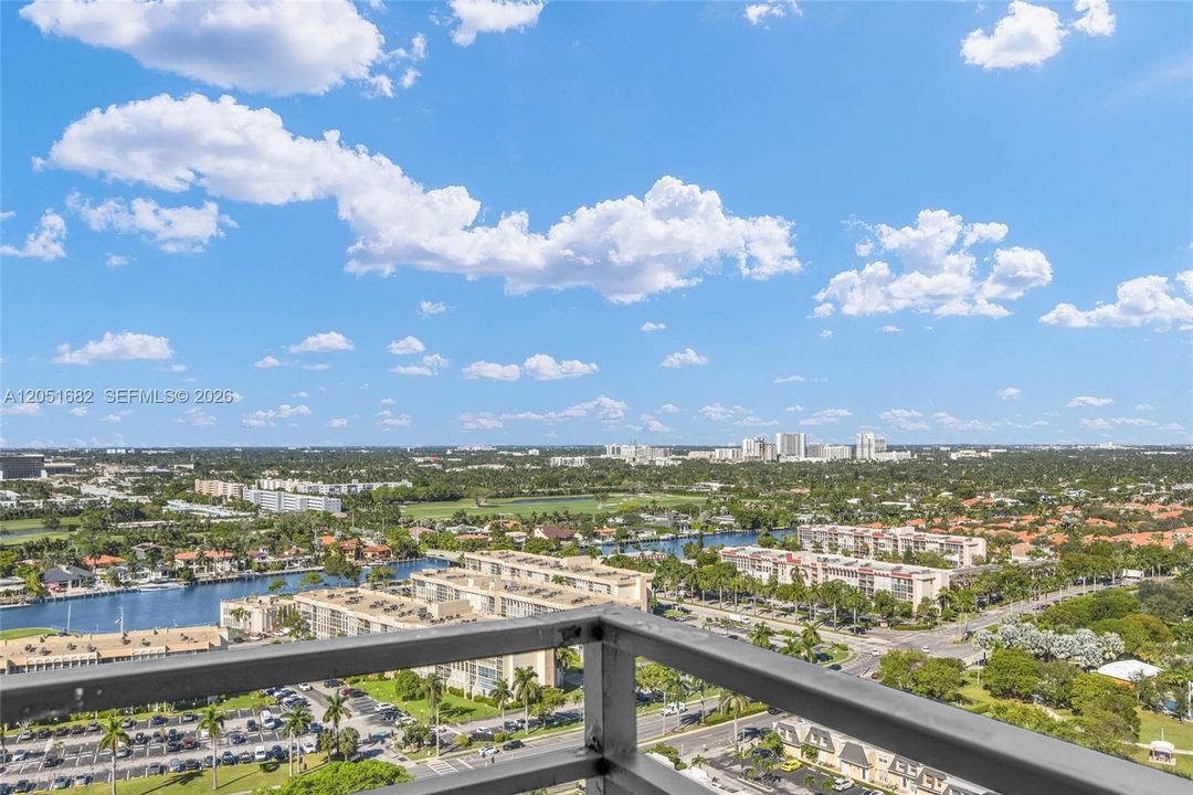 En Venta: $289,000 (1 camas, 1 baños, 950 Pies cuadrados)