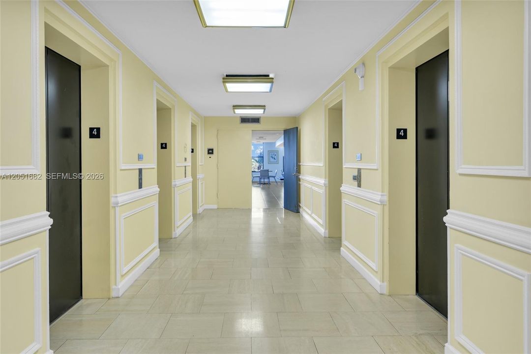 En Venta: $289,000 (1 camas, 1 baños, 950 Pies cuadrados)