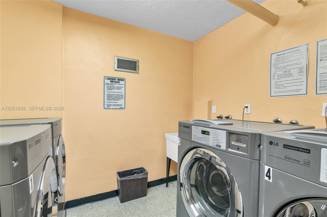 En Venta: $289,000 (1 camas, 1 baños, 950 Pies cuadrados)
