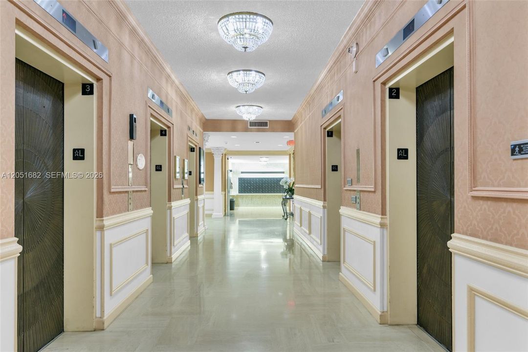 En Venta: $289,000 (1 camas, 1 baños, 950 Pies cuadrados)