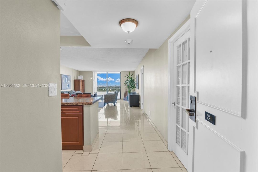 En Venta: $289,000 (1 camas, 1 baños, 950 Pies cuadrados)