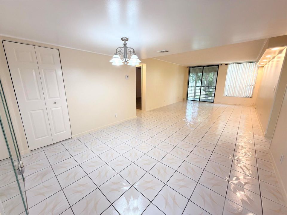 Living/Dining Room