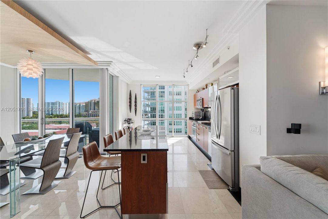 En Venta: $1,275,000 (3 camas, 2 baños, 1818 Pies cuadrados)