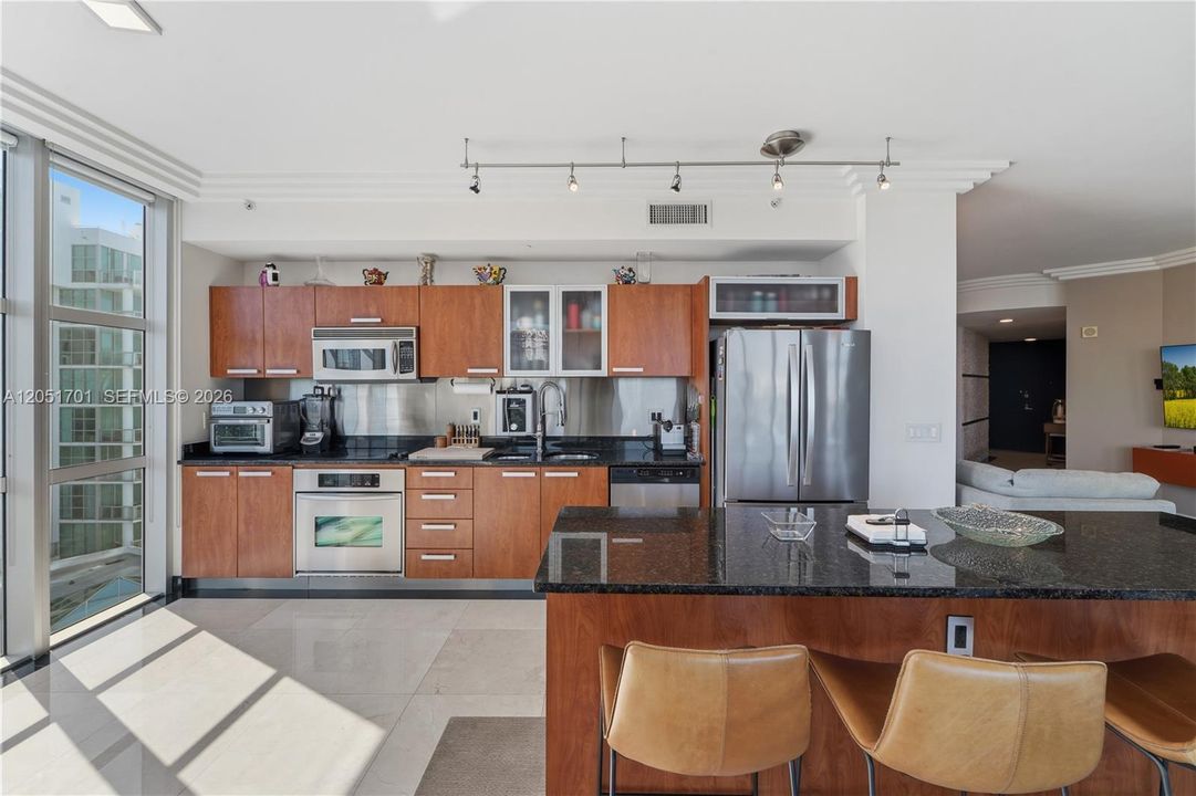 En Venta: $1,275,000 (3 camas, 2 baños, 1818 Pies cuadrados)