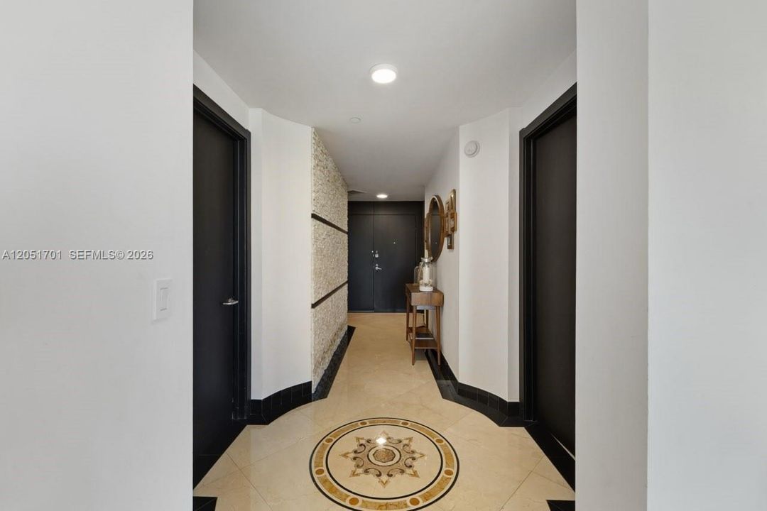 En Venta: $1,275,000 (3 camas, 2 baños, 1818 Pies cuadrados)