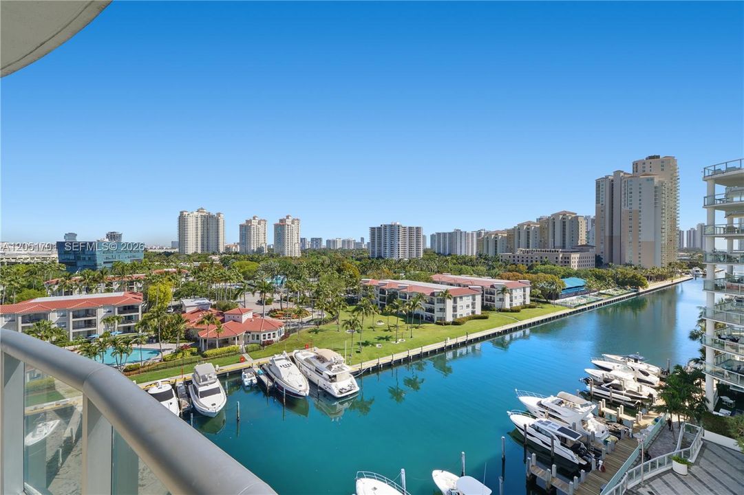 En Venta: $1,275,000 (3 camas, 2 baños, 1818 Pies cuadrados)