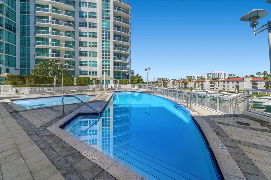 En Venta: $1,275,000 (3 camas, 2 baños, 1818 Pies cuadrados)