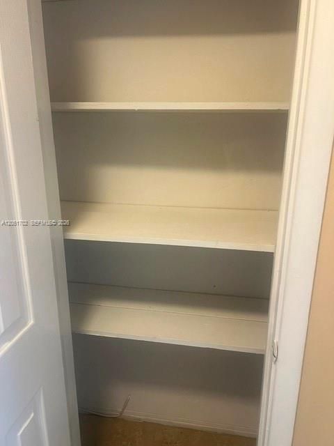 For Rent: $2,100 (2 beds, 1 baths, 950 Square Feet)