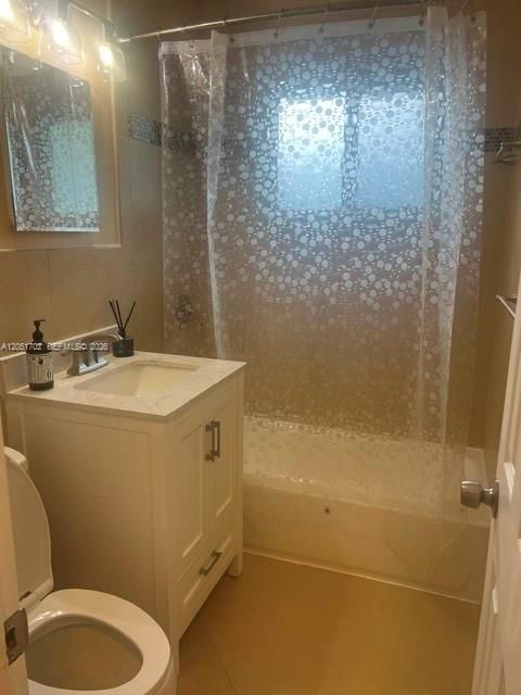 For Rent: $2,100 (2 beds, 1 baths, 950 Square Feet)