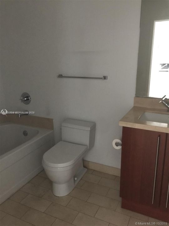 En Venta: $415,000 (1 camas, 1 baños, 694 Pies cuadrados)