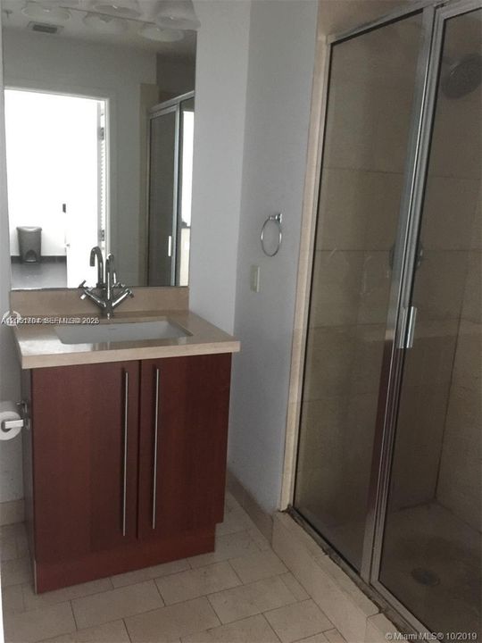 En Venta: $415,000 (1 camas, 1 baños, 694 Pies cuadrados)