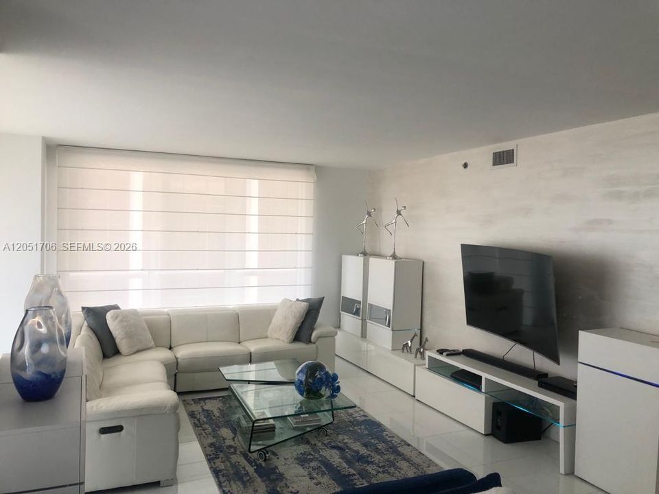 For Rent: $7,000 (3 beds, 2 baths, 1789 Square Feet)