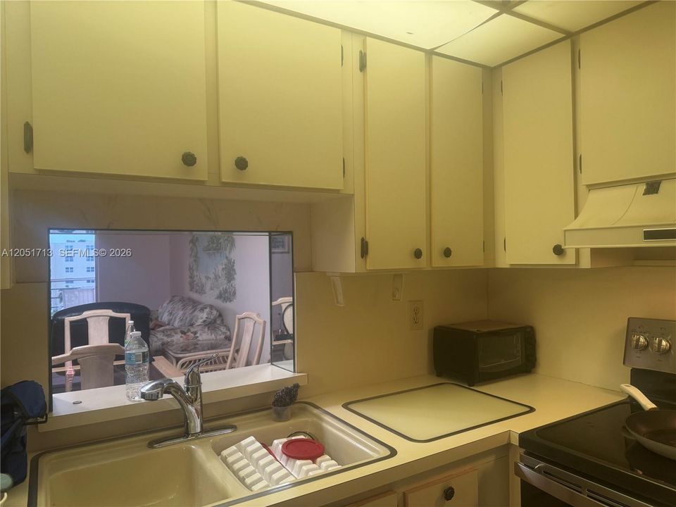 For Sale: $220,000 (2 beds, 2 baths, 1190 Square Feet)