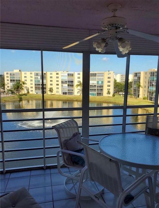 For Sale: $220,000 (2 beds, 2 baths, 1190 Square Feet)