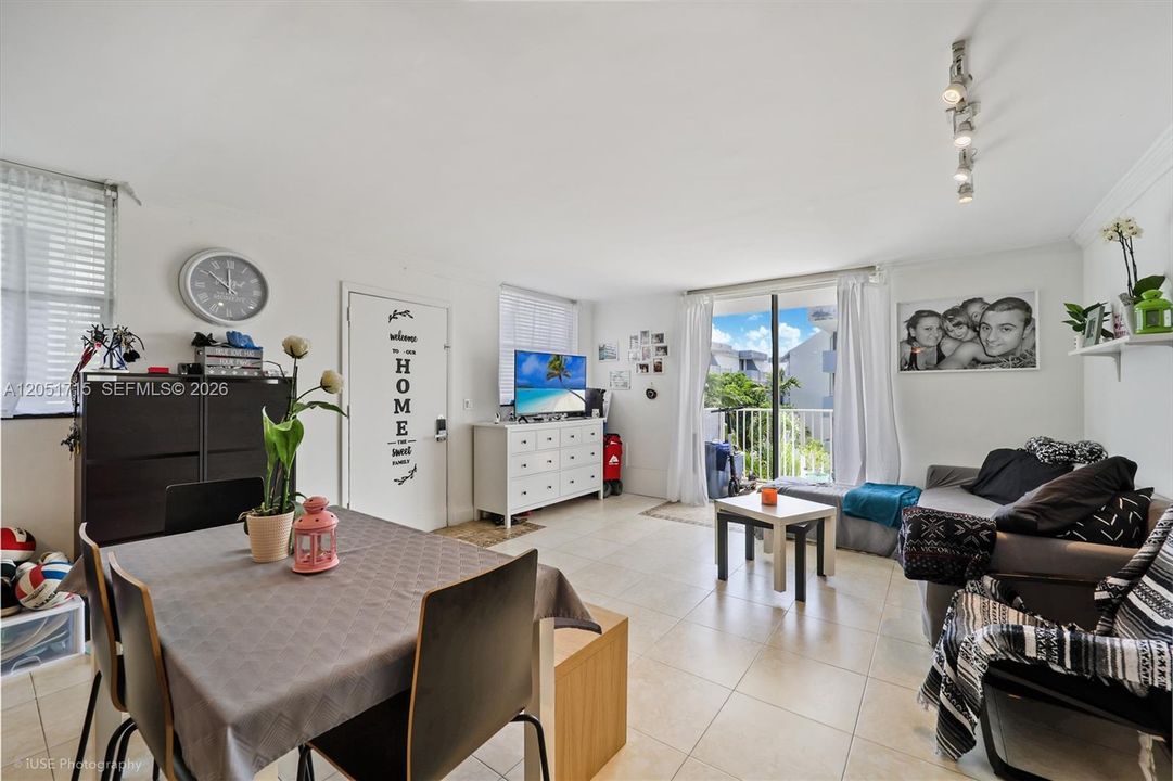 En Renta: $3,600 (3 camas, 2 baños, 1240 Pies cuadrados)