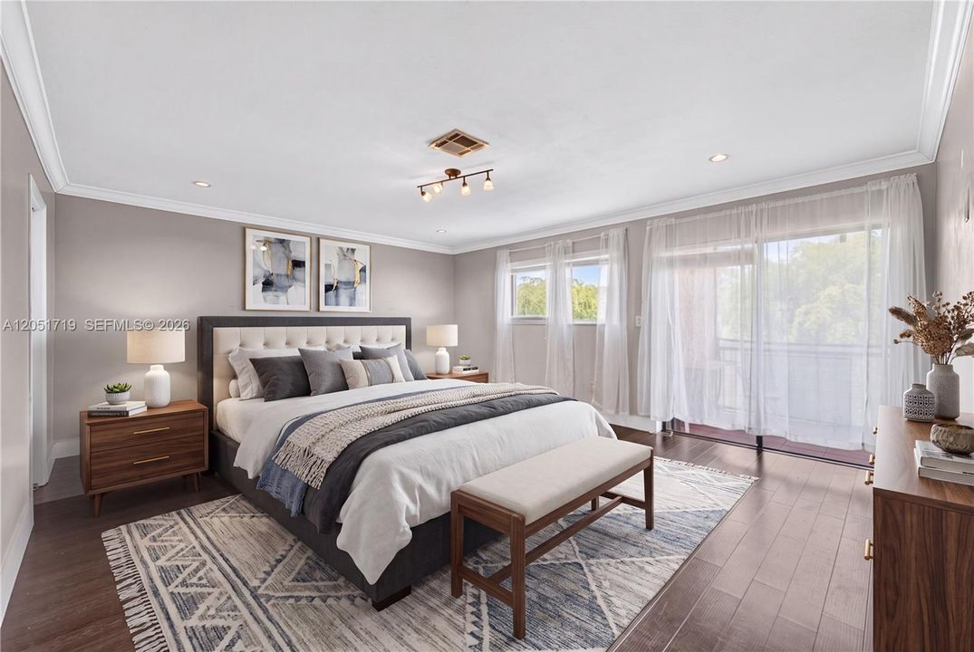 For Sale: $499,995 (5 beds, 2 baths, 2470 Square Feet)